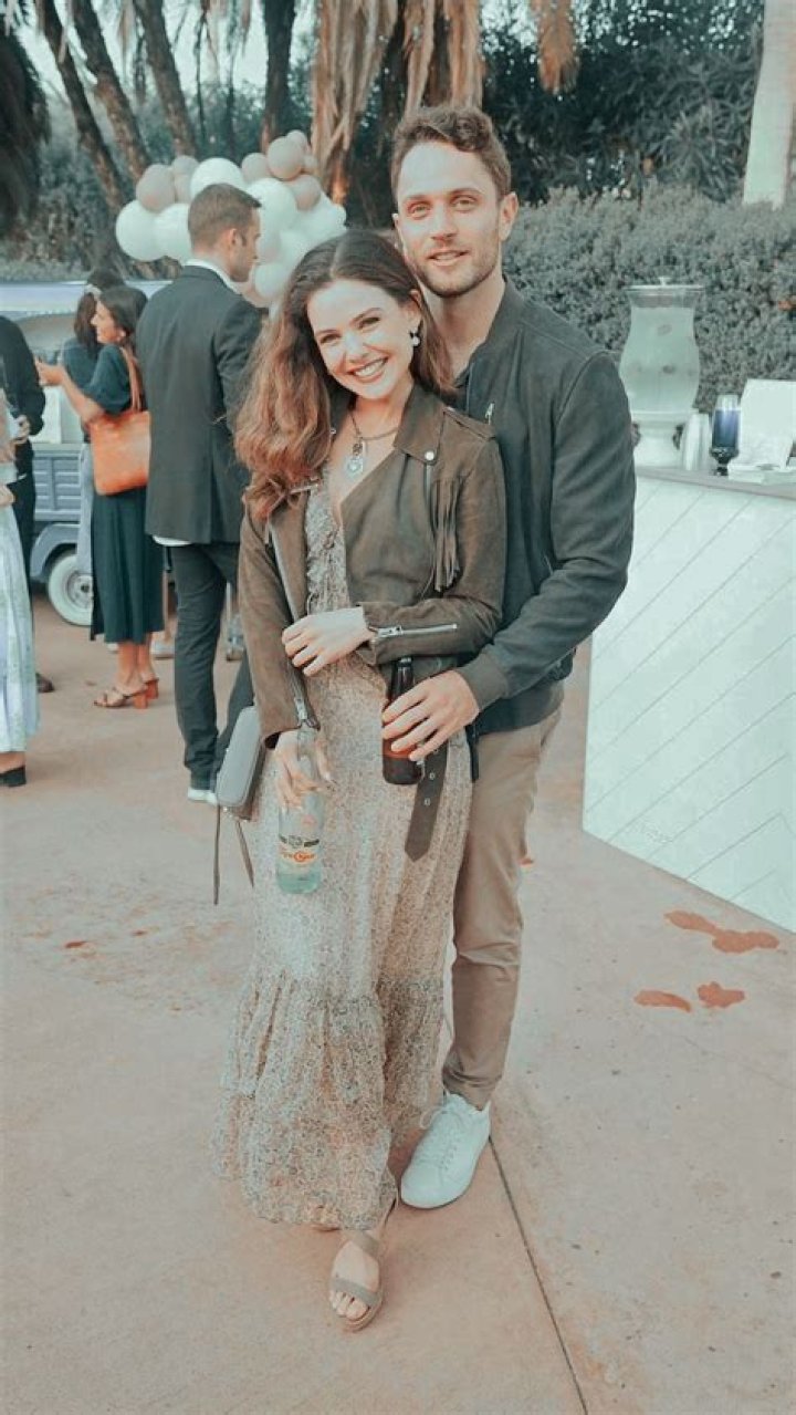 Danielle Campbell Boyfriend & Dating History