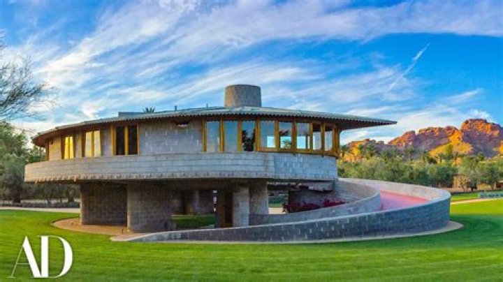 Frank Lloyd Wright Net Worth