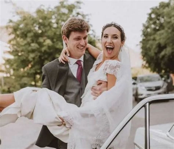 Is Eloise Mumford Married To Sean Faris? Know About The Husband Of The Sweeter Than Chocolate Cast!