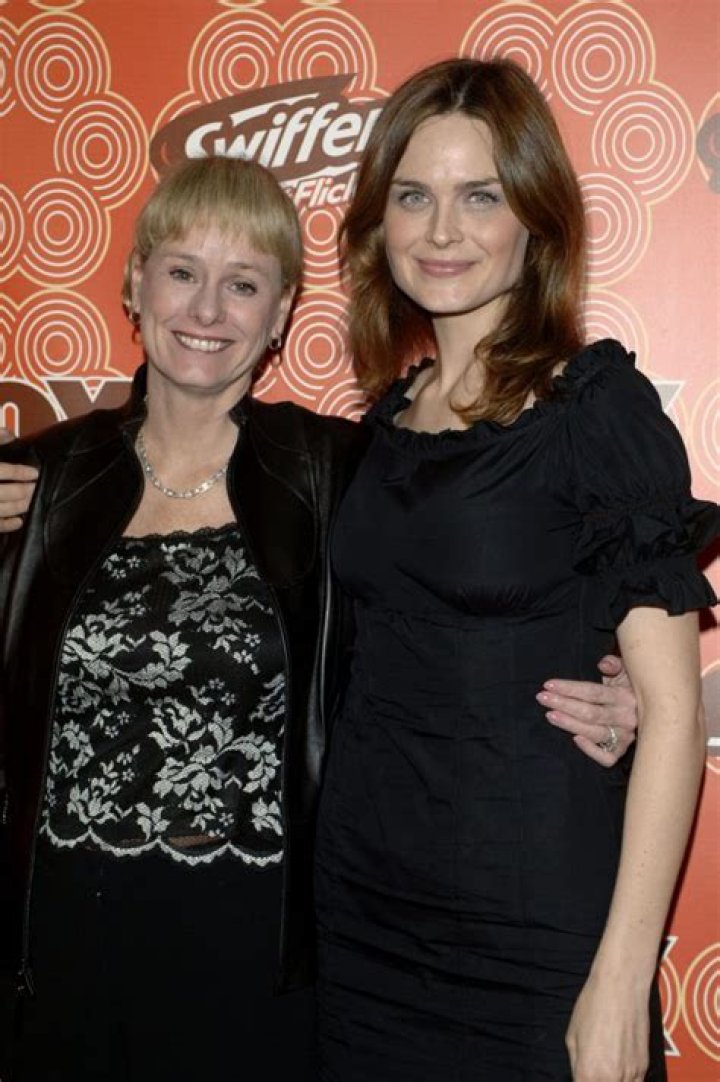 Kathy Reichs Net Worth | Celebrity Net Worth