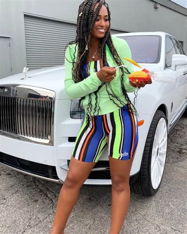 Pilar Sanders Net Worth | Celebrity Net Worth