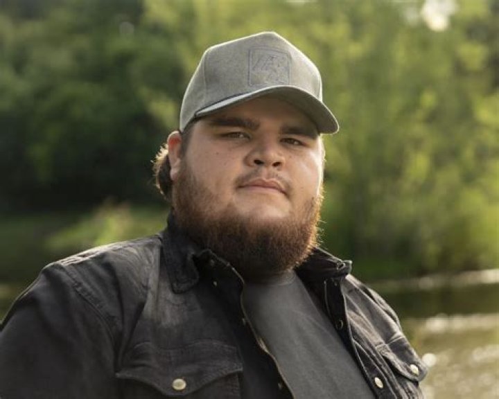 Hire Shane Profitt for a Corporate Event or Performance Booking.